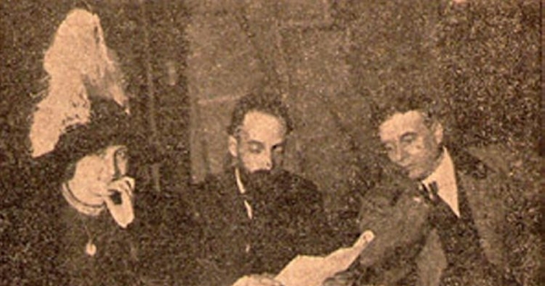 Manuel Magallanes Moure leyendo su drama La Batalla