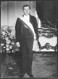 Arturo Alessandri Palma recién elegido Presidente en La Moneda, 1920