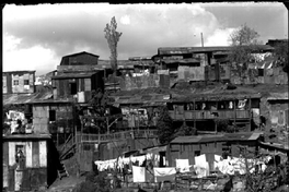 Vista de las casas pobres en los cerros de Valparaíso