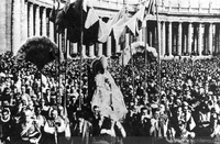 Juan XXIII en apertura del Concilio Vaticano II, en la plaza San Pedro, 1962