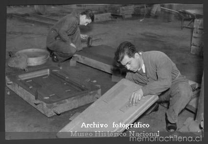 Alumnos de la Escuela de Artes y Oficios, ca. 1970