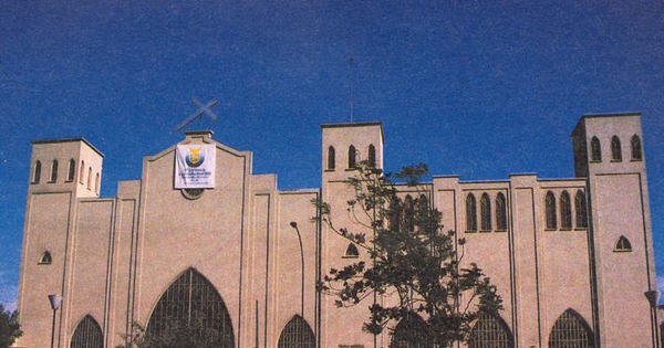 Catedral Evangélica Metodista Pentecostal, 1990