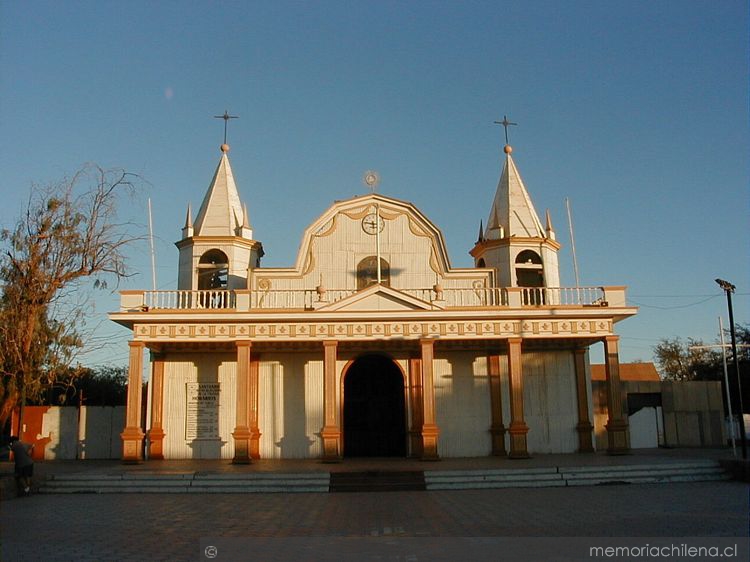 Frontis Iglesia de La Tirana