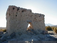 Chullpa de adobe, Sitani, Isluga