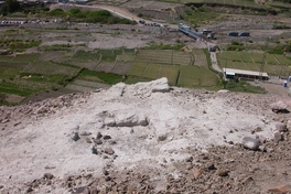 Chullpas de adobe, cementerio de Laymisiña, Quebrada de Camiña