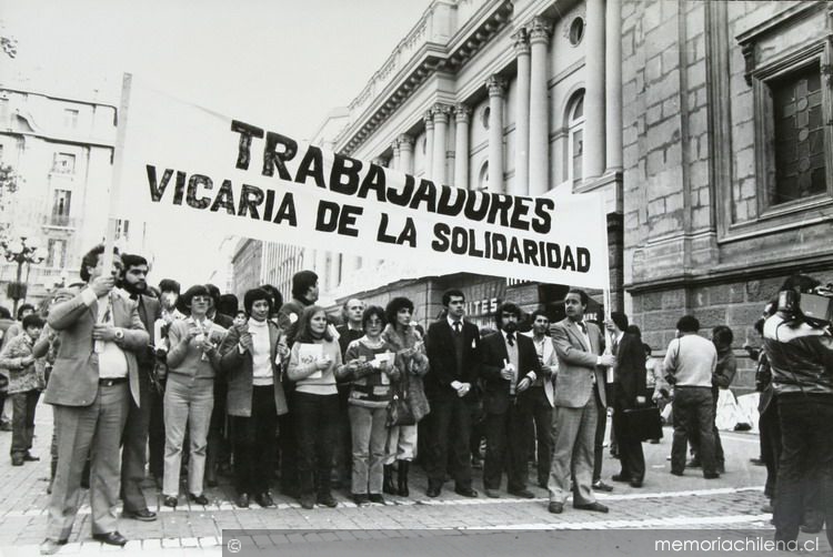 Manifestación de los trabajadores de la Vicaría de la Solidaridad, ca. 1986