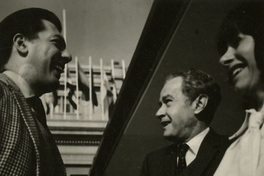 Vargas Llosa junto Juan Rulfo