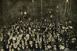 Año Nuevo en la Plaza de Armas de Santiago, medianoche del 31 de diciembre de 1908