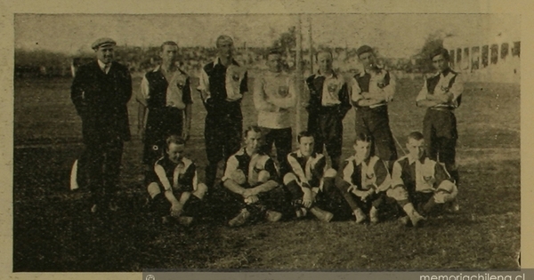 Primera Selección Nacional de Fútbol de Chile, torneo Centenario Argentino en Buenos Aires, mayo de 1910.
