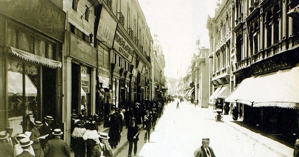 Calle Huérfanos, ca. 1915