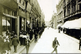 Calle Huérfanos, ca. 1915