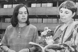 Loreto Rebolledo y Sonia Montecino, 1995