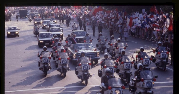 Patricio Aylwin tras asumir la presidencia de la República, 1990