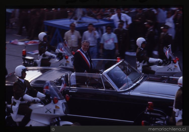 Patricio Aylwin tras asumir la presidencia de la República, 1990