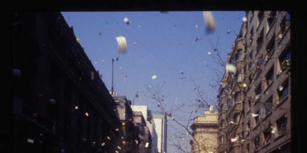 Celebración ciudadana en Santiago por el triunfo del No, 1988