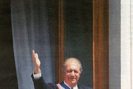 Ricardo Lagos Escobar en el balcón de La Moneda, 2006