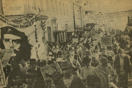 "Tierra o Muerte". Homenaje a Moisés Huentelaf, campesino asesinado por los terratenientes en el fundo "Chesque", comuna de Loncoche. Temuco: 1 de noviembre de 1971