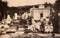 El Cementerio N° 2, Valparaíso, vista tomada en el sitio que recibió mayores perjuicios y destrozos
