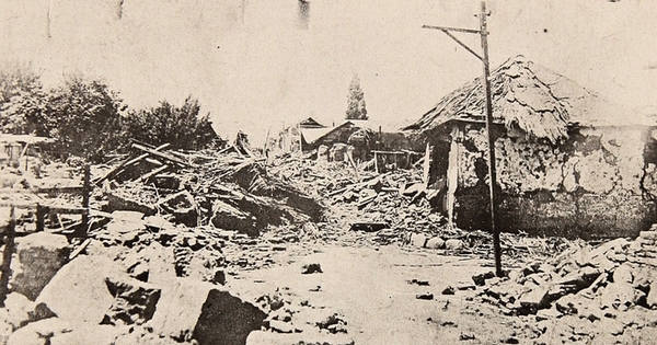 Una de las calles de Coquimbo después del maremoto, noviembre de 1922