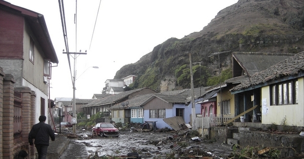 Calle principal de Iloca, febrero de 2010