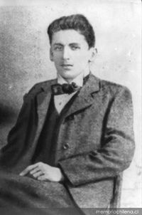Carlos Pezoa Véliz a los 21 años, en Valparaíso, 1903