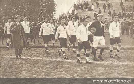 Nuestros equipos de football : Colo-Colo F.C.