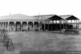 Primera estación del ferrocarril del Sur, 1860