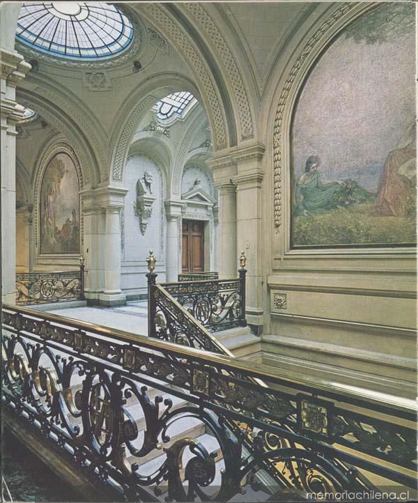 Biblioteca Nacional : rotonda del segundo piso, sector Alameda