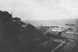 La nueva aduana y el Cerro Artillería en Valparaíso