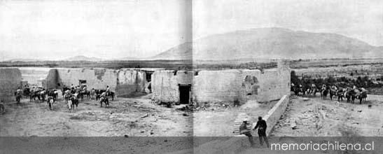 Soldados chilenos del Regimiento Cazadores en el campo de batalla