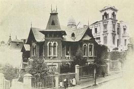 Casa de Luis Edwards Sutil, en la subida del Cerro del Castillo