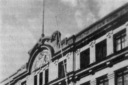 El primer edificio construido por la Universidad de Concepción en la calle O´Higgins N° 850, donde funcionaran la Escuela de Farmacia y otras reparticiones