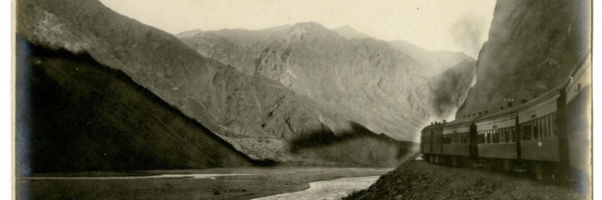 Ferrocarril Trasandino en la ruta del Valle de Uspallata, año 1917 Ferrocarril Trasandino en la ruta del Valle de Uspallata, año 1917
